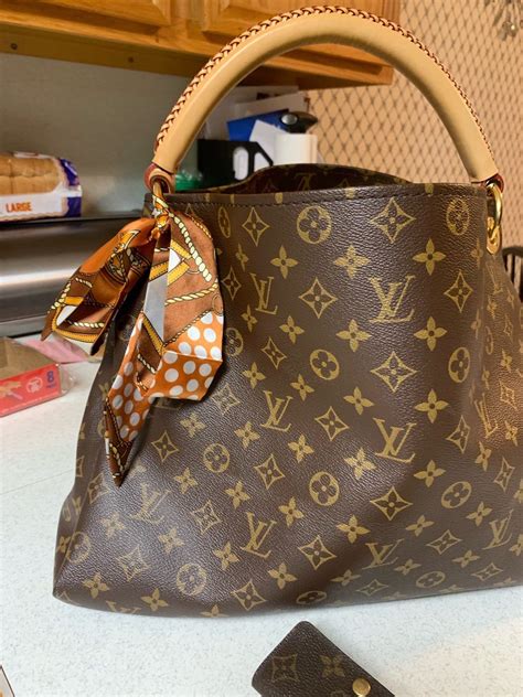 louis vuitton serial nu|louis vuitton handbags authenticity.